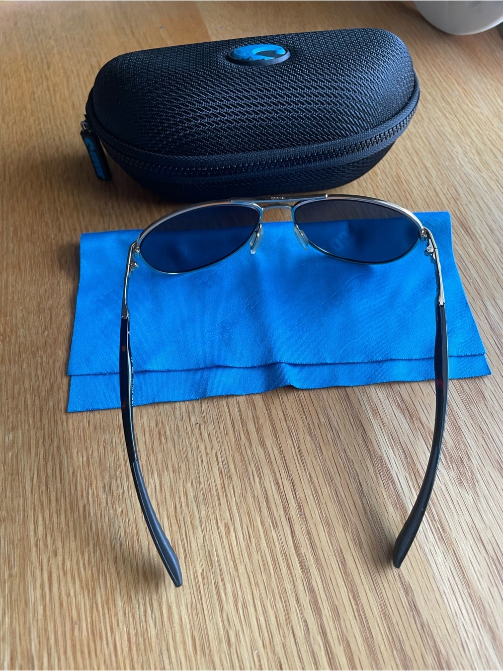 Costa Del Mar 580 Blue Polarized Lens Gold Frame Aviator/Pilot Sunglasses - Picture 6 of 6